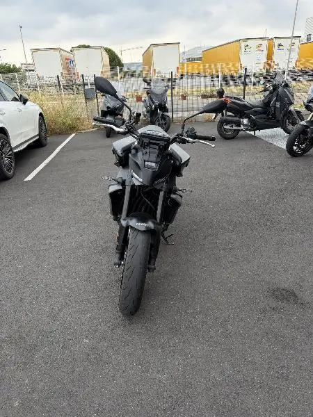 MT09