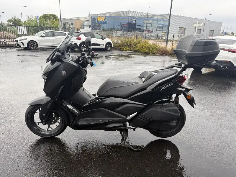XMAX 300 Tech Max