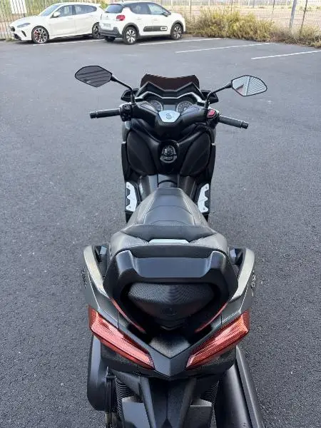 XMAX 125 TECH MAX