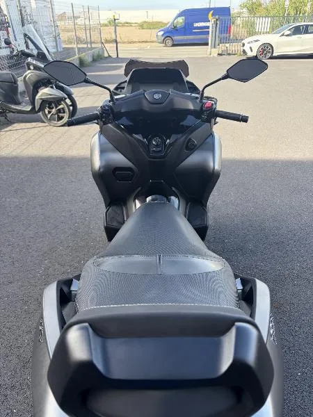 TRICITY 300
