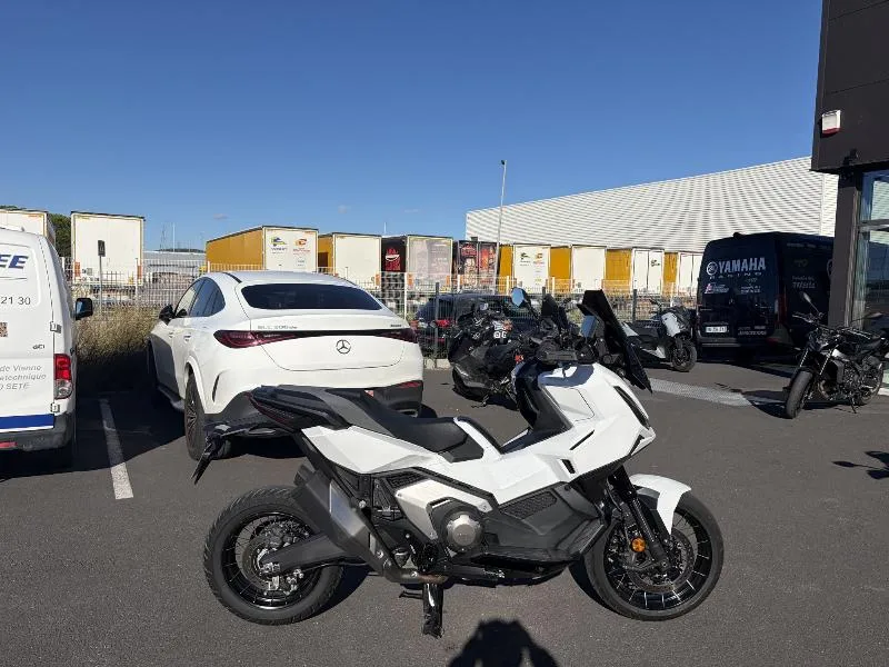 XADV 750