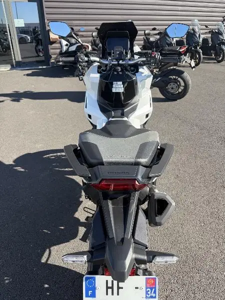 XADV 750
