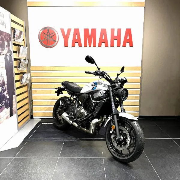 XSR 700