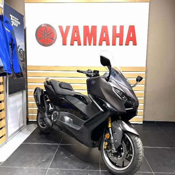 XP TMAX 560 TECH MAX