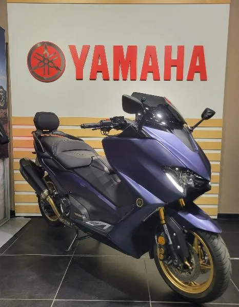 XP TMAX 560 TECH MAX
