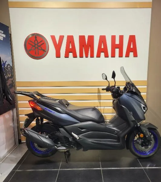 XMAX 125