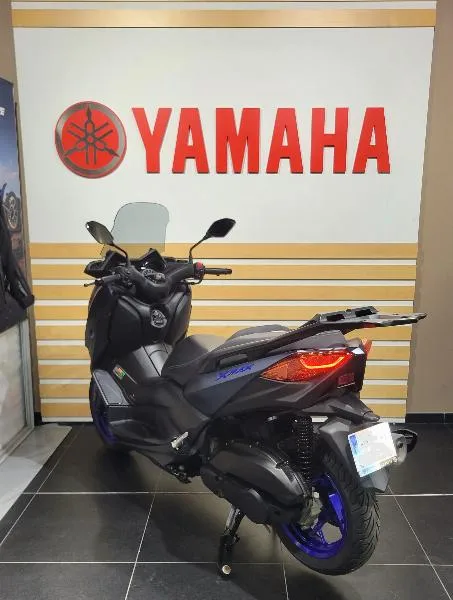 XMAX 125