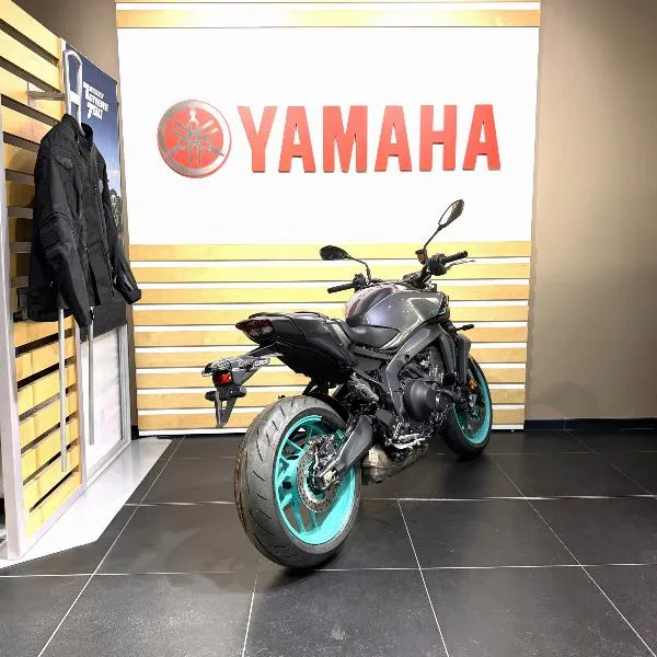 MT09  YAMT