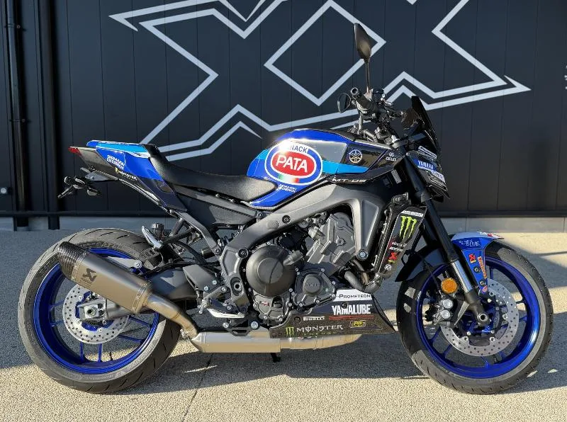 MT09