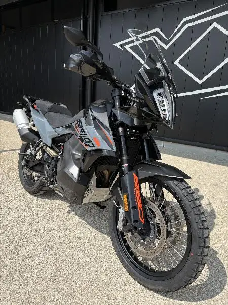 890 ADVENTURE L