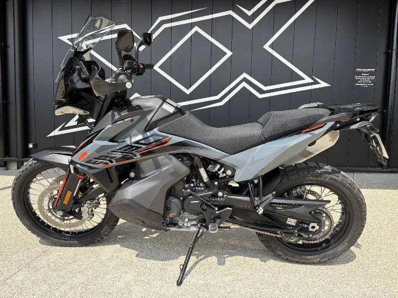 890 ADVENTURE L