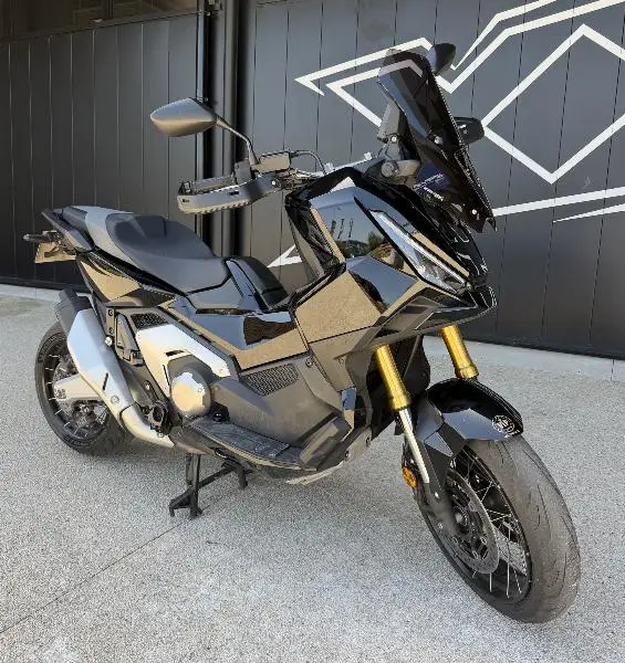 XADV 750 DCT
