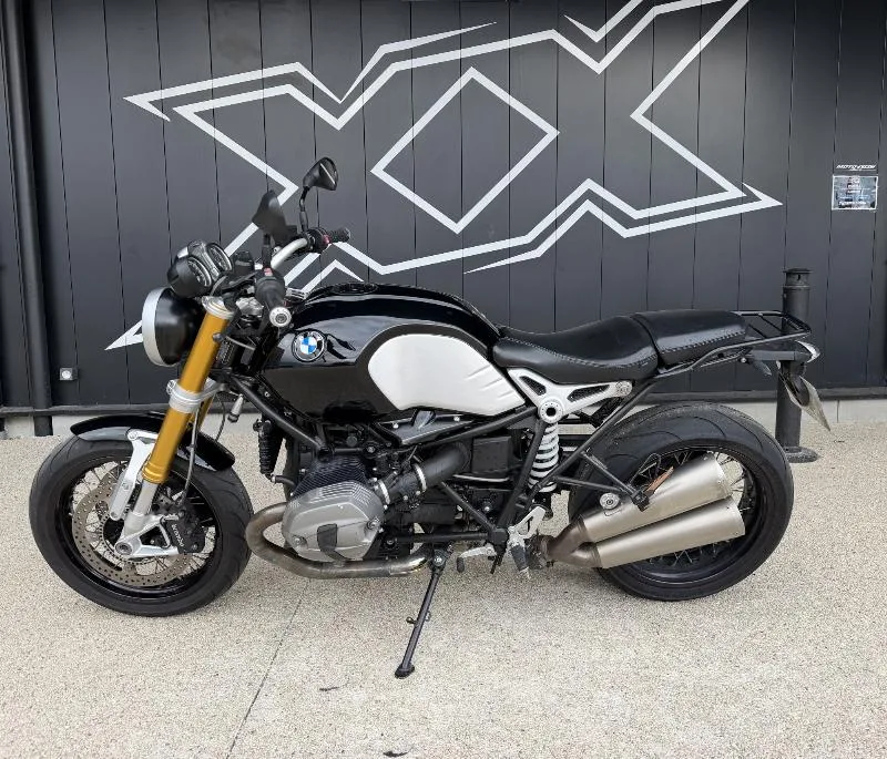 R NineT