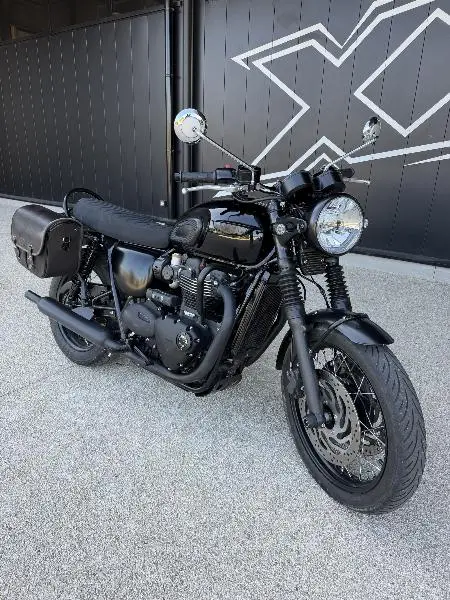 BONNEVILLE T120