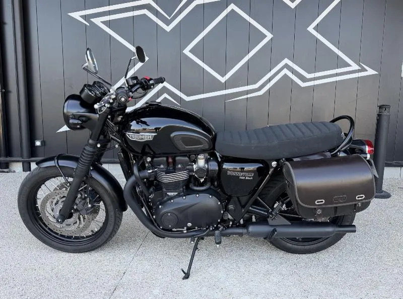 BONNEVILLE T120
