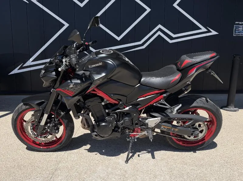 Z 900