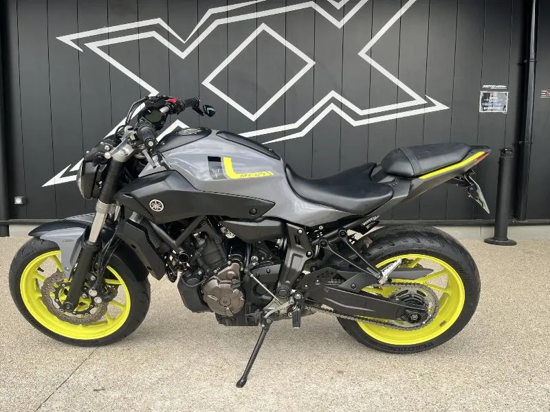 MT07