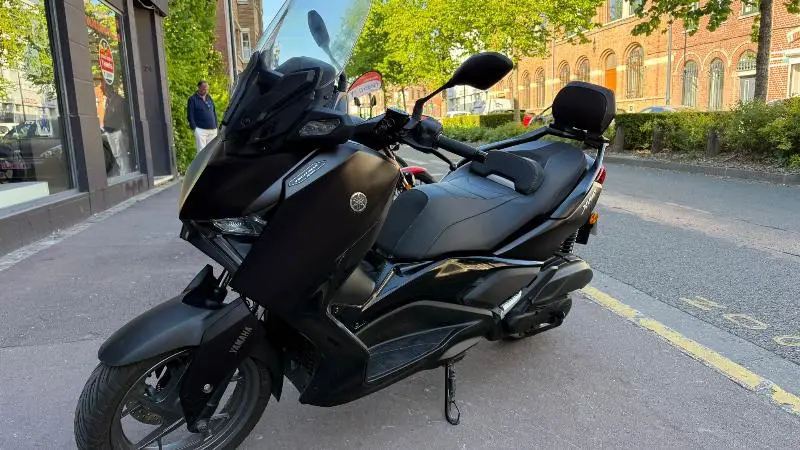 XMAX 125 TECH MAX