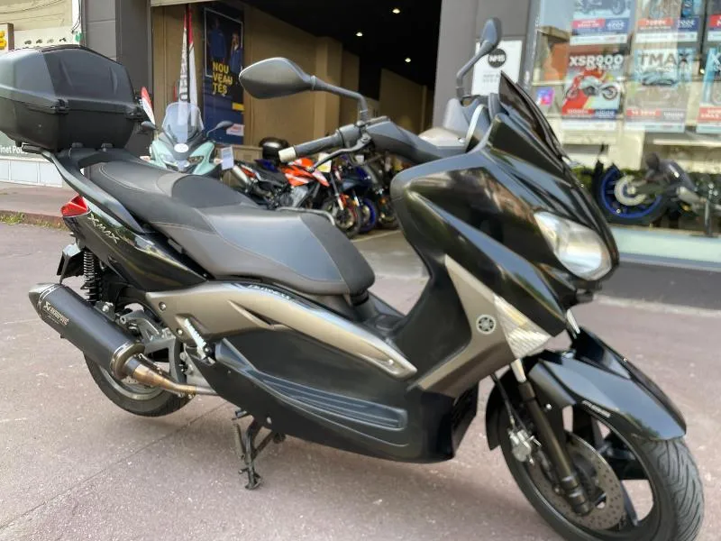 XMAX 125