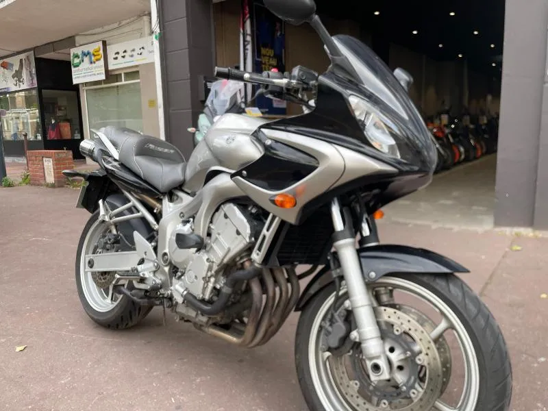 FZ6 FAZER