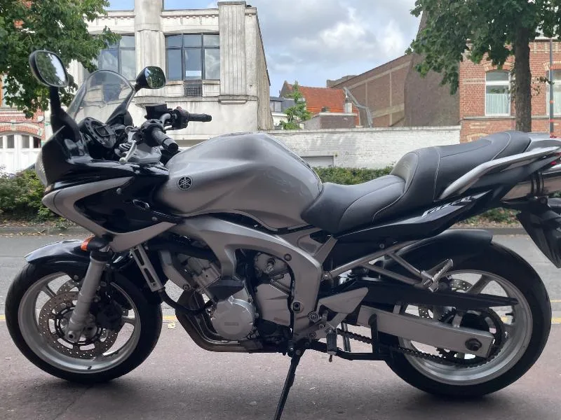 FZ6 FAZER