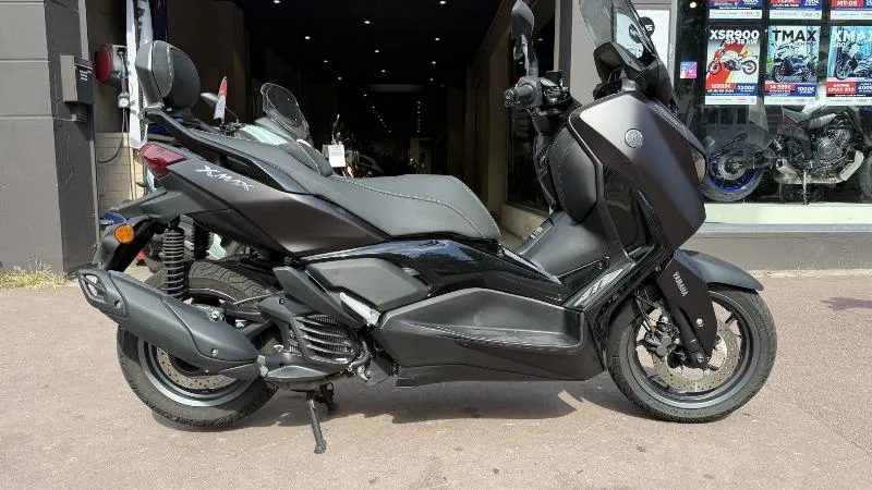 XMAX 125 TECH MAX