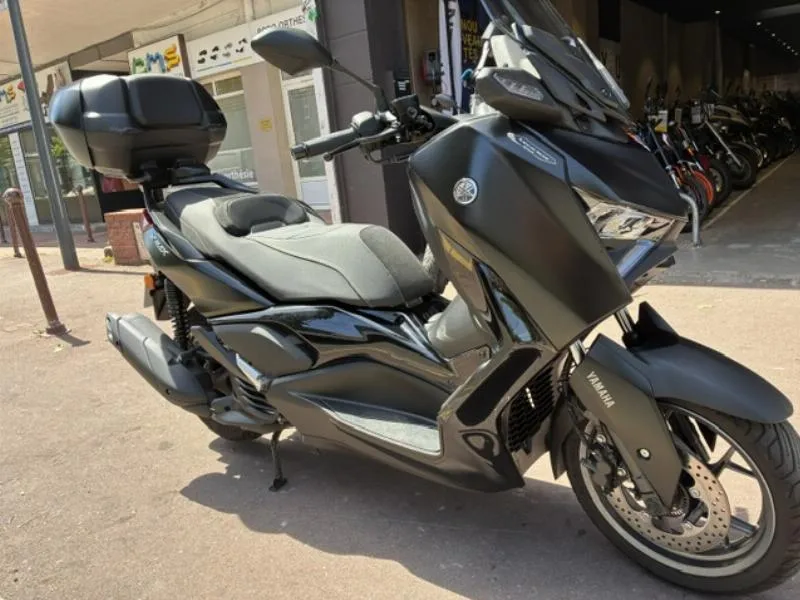XMAX 125 TECH MAX