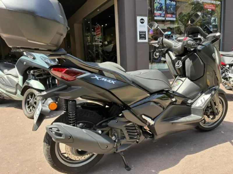 XMAX 125 TECH MAX