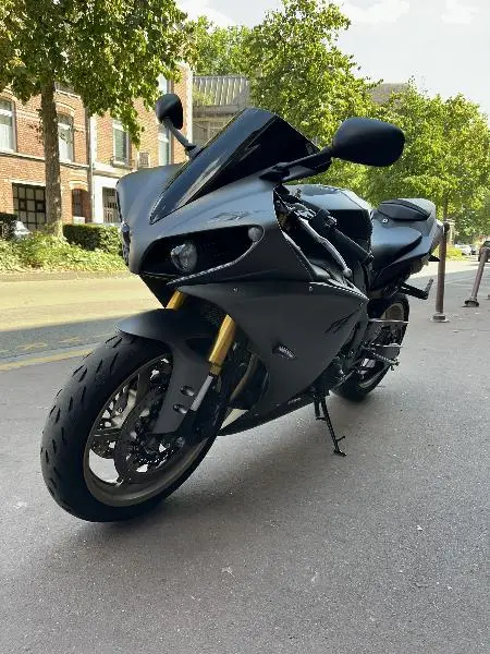YZF 1000 R1 CROSS PLANE