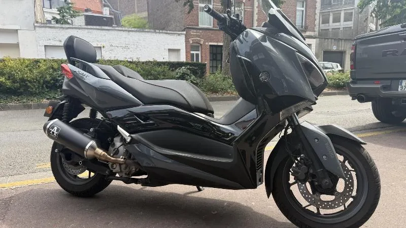 XMAX 300 Tech Max