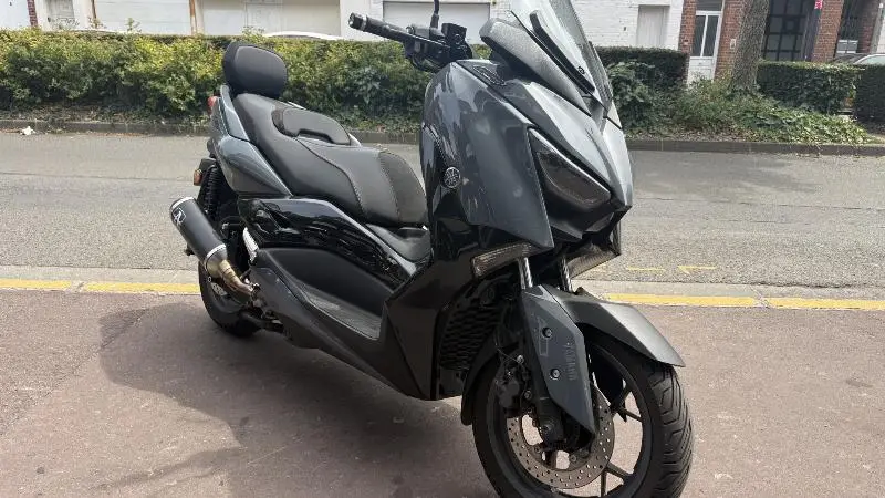 XMAX 300 Tech Max