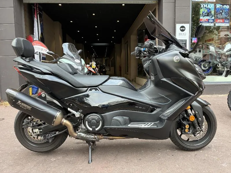 TMAX 560 TECH MAX