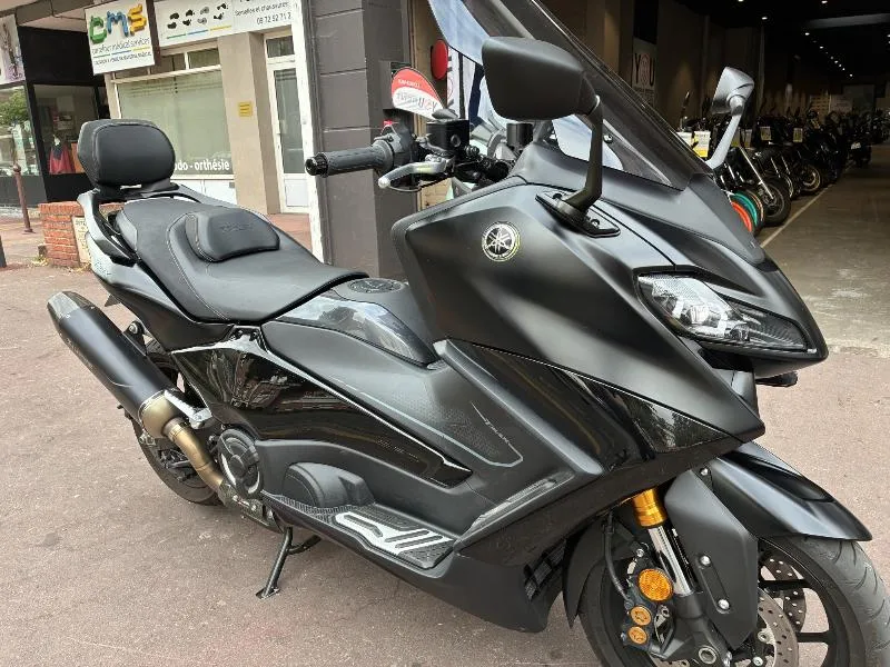 TMAX 560 TECH MAX
