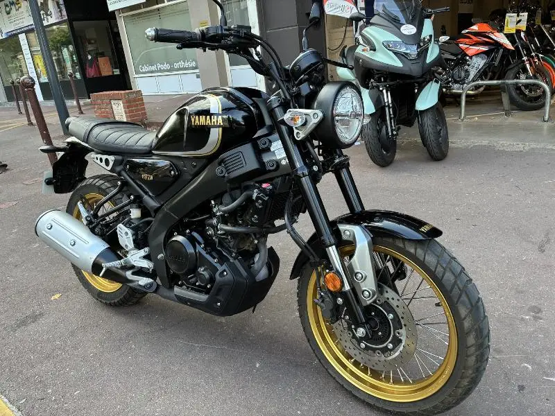 XSR 125 Legacy