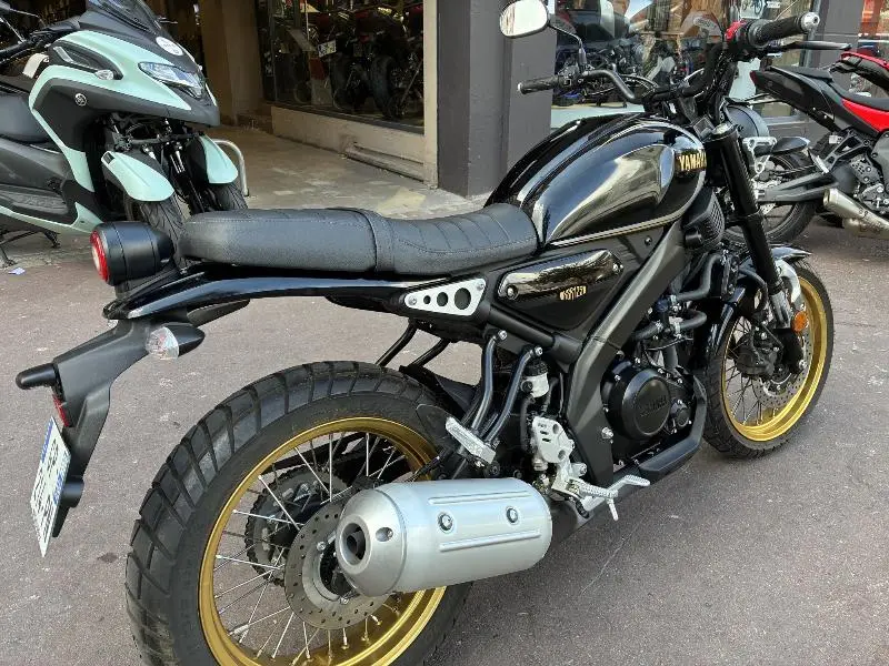 XSR 125 Legacy