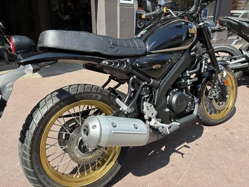 XSR 125 Legacy