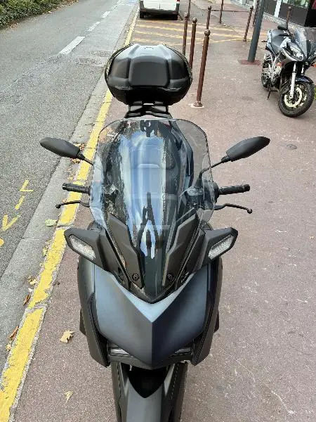 XMAX 125