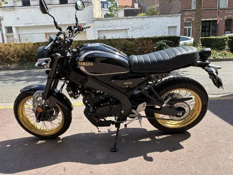 XSR 125 Legacy
