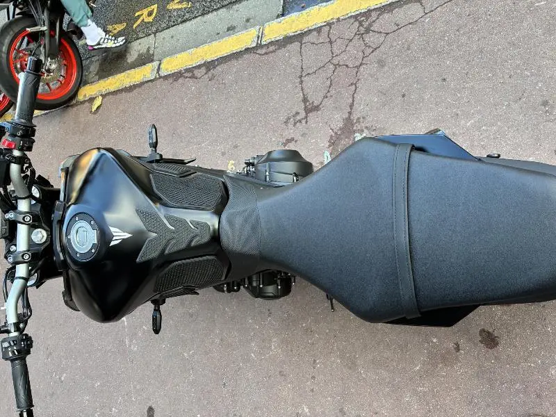 MT09