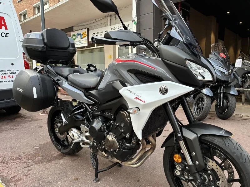 TRACER 900