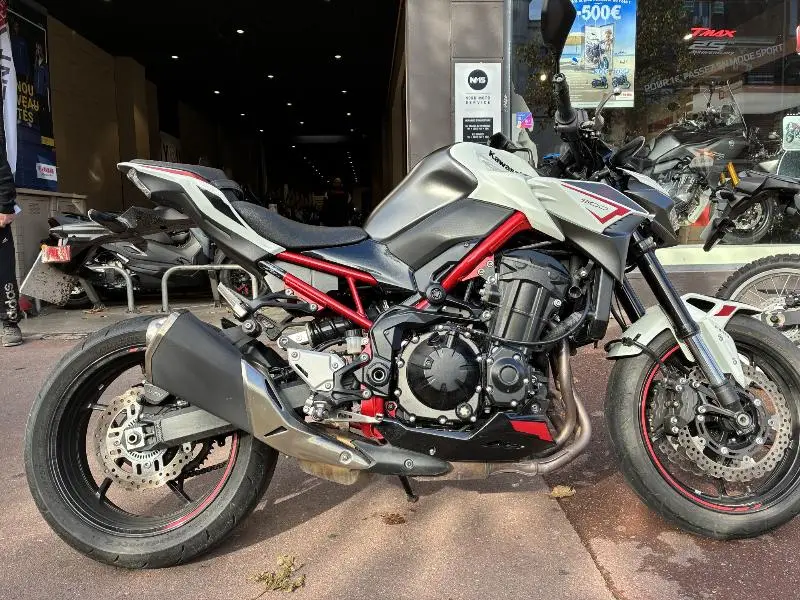 Z 900