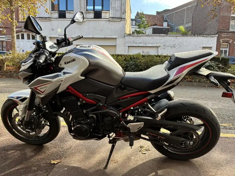 Z 900