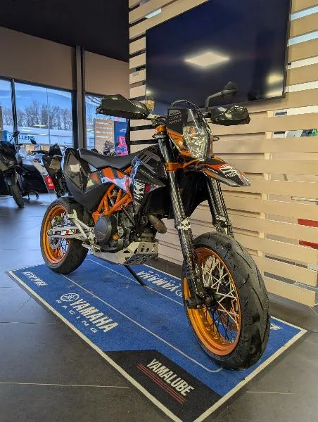690 SMC R