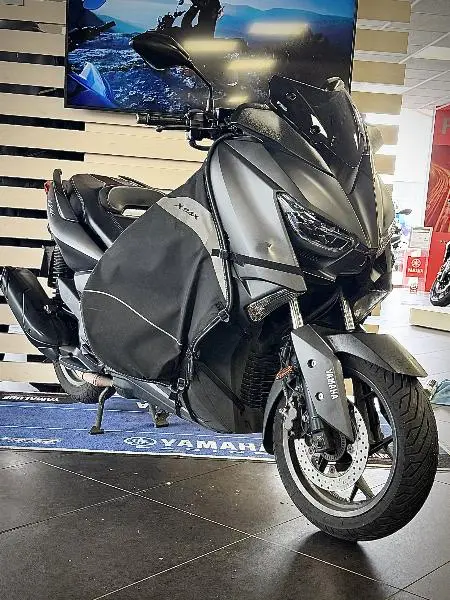 XMAX 125