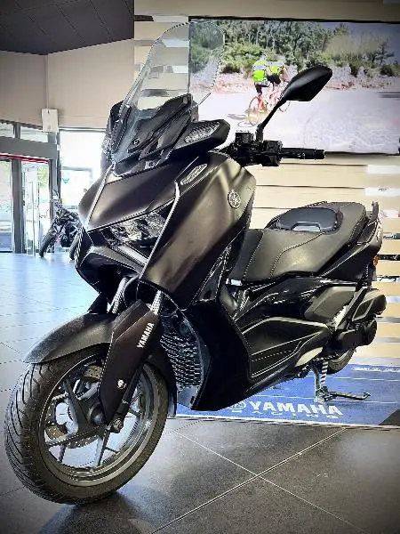 XMAX 125 TECH MAX