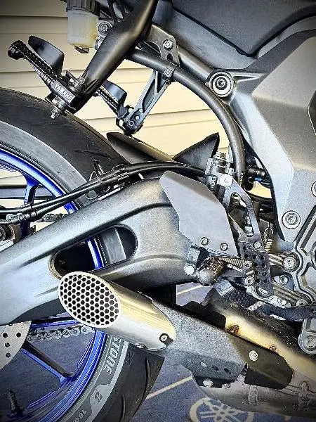 YZFR7