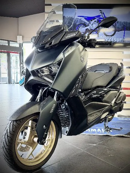 XMAX 125 TECH MAX