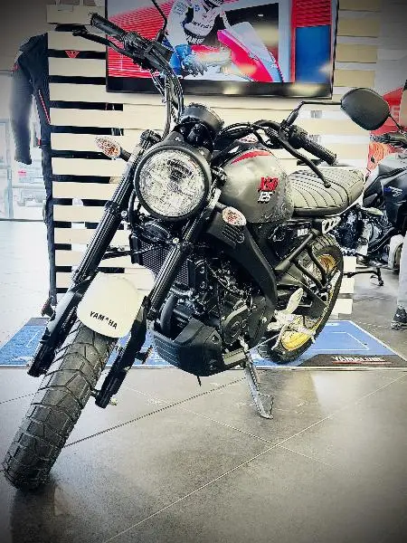 XSR 125 Legacy
