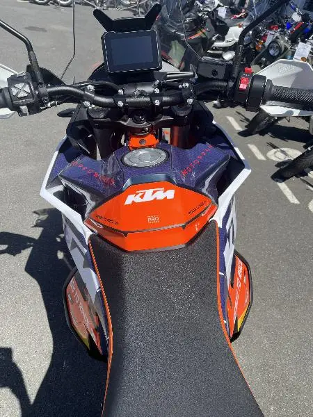 890 ADVENTURE R
