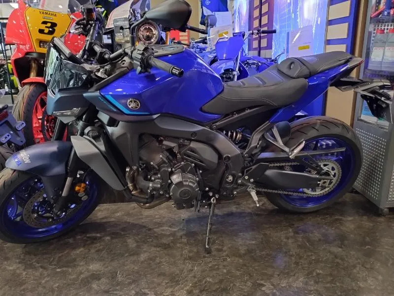 MT09
